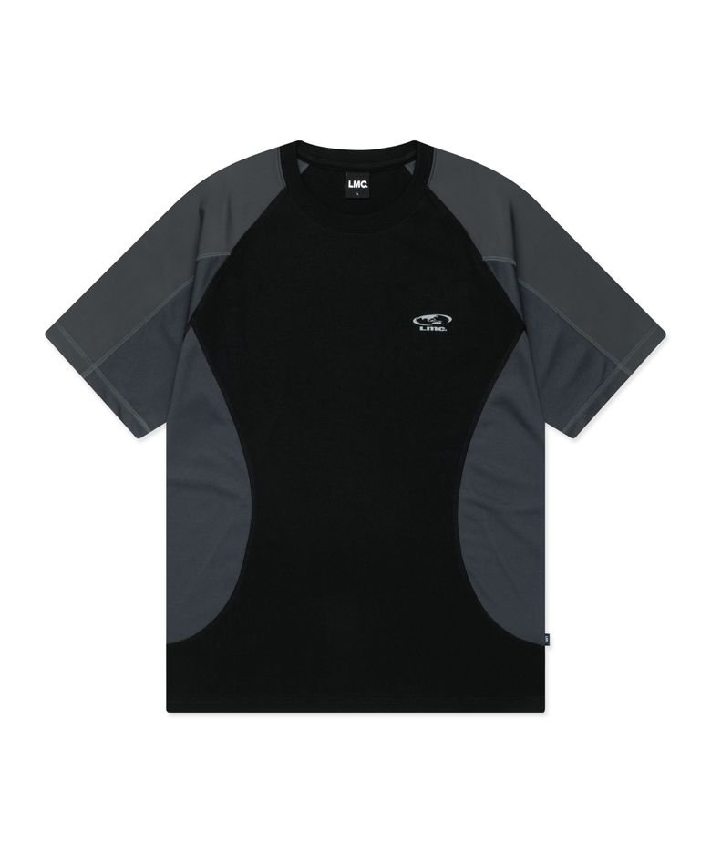CURVED LINE TEE black