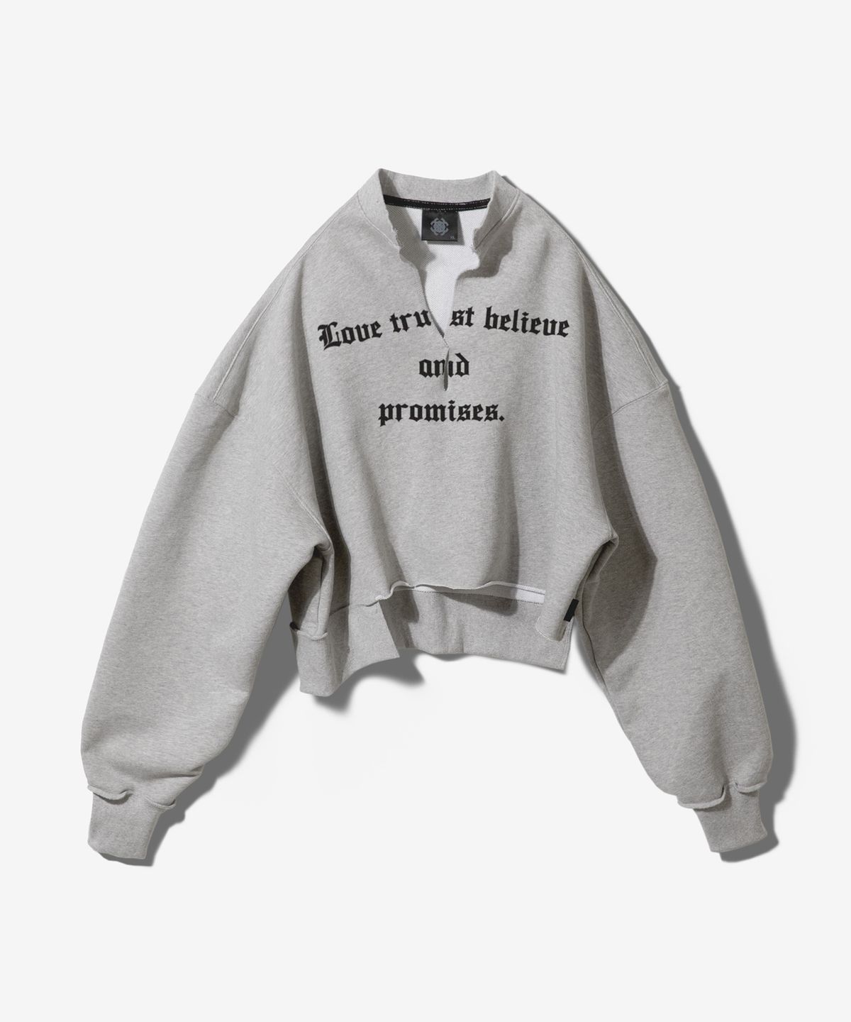 팬쇼(FANSHOW) NEVER DIPLOMA UNBALANCED RAW EDGE CROP SWEATSHIRTS - MELANGE