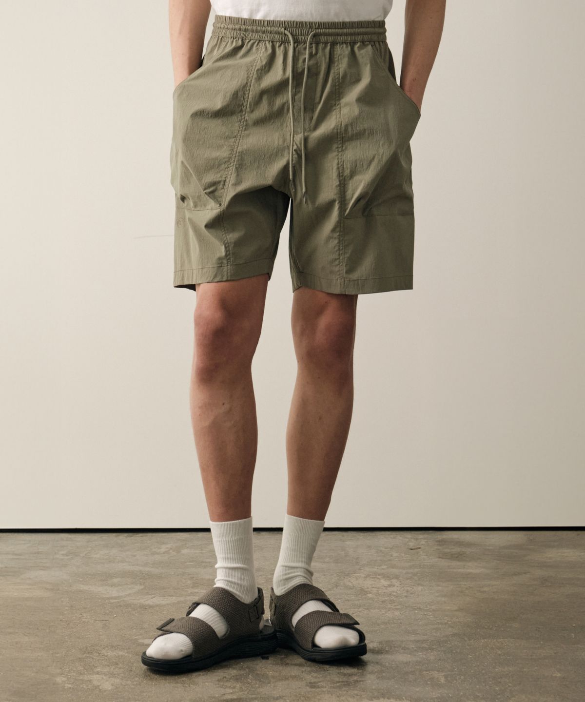 힐리먼트(HELEMENT) 스트링 컴피 숏팬츠 (L KHAKI)