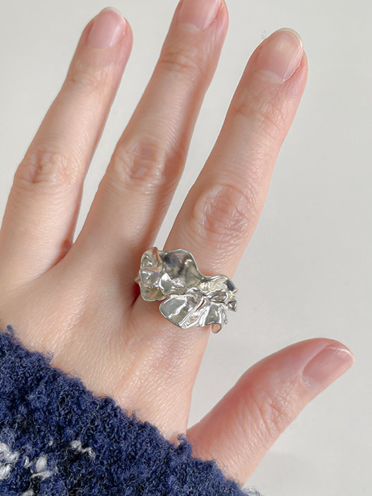 소수(SOSOO) 925 Silver Pleats Detail Ring