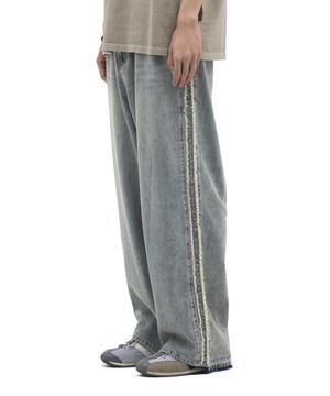 사이드 트랙 라인 진