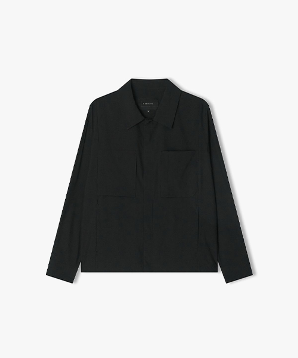 리버클래시(LIBERCLASSY) [25SS] LLS32550 블랙 오버핏 시어서커 포켓 스트링 셔켓