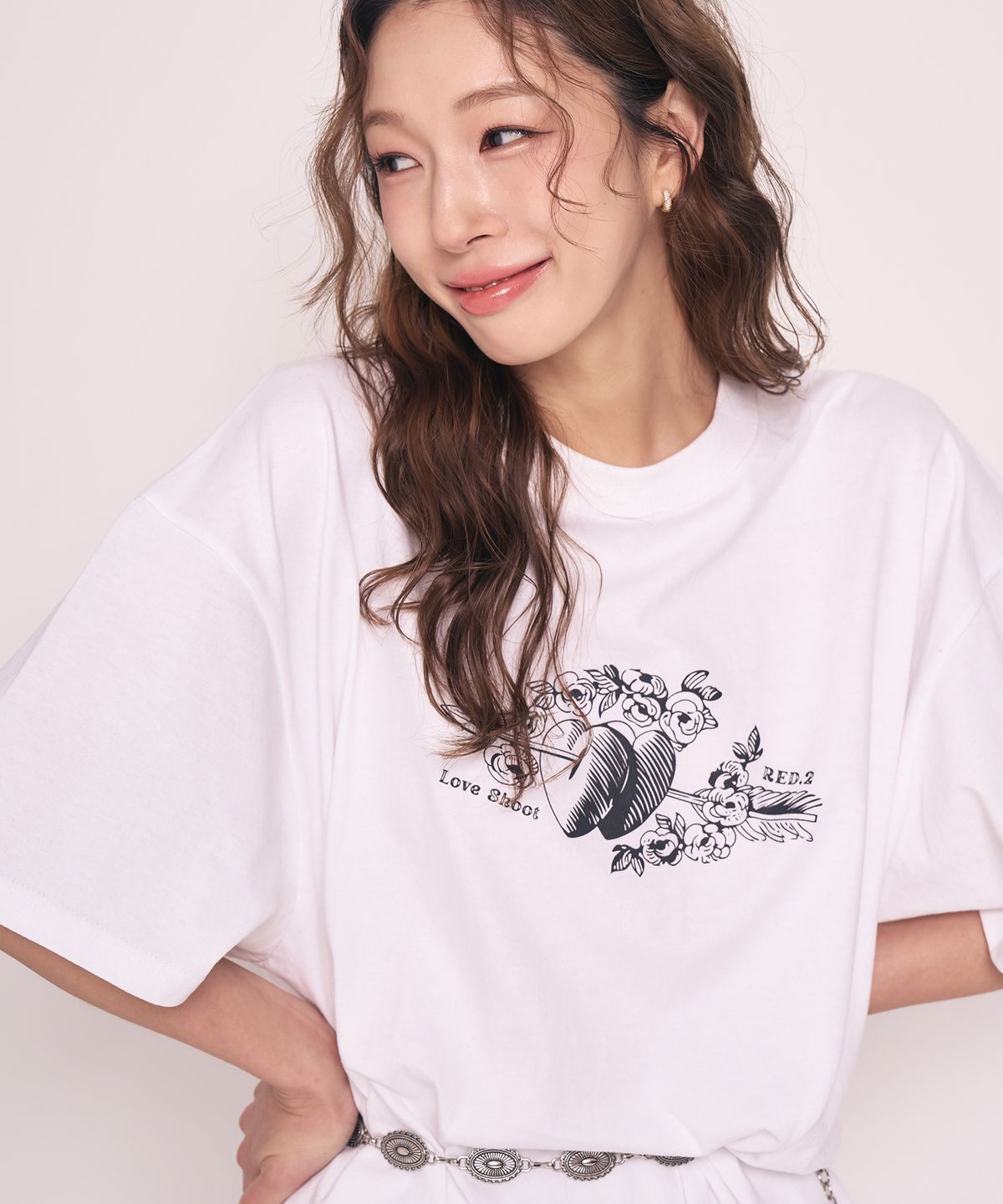 레디(RED.2) 러브 하트 반팔 화이트