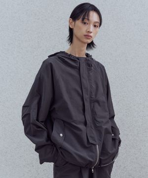 NYLON UTILITY WINDBREAK CHARCOAL