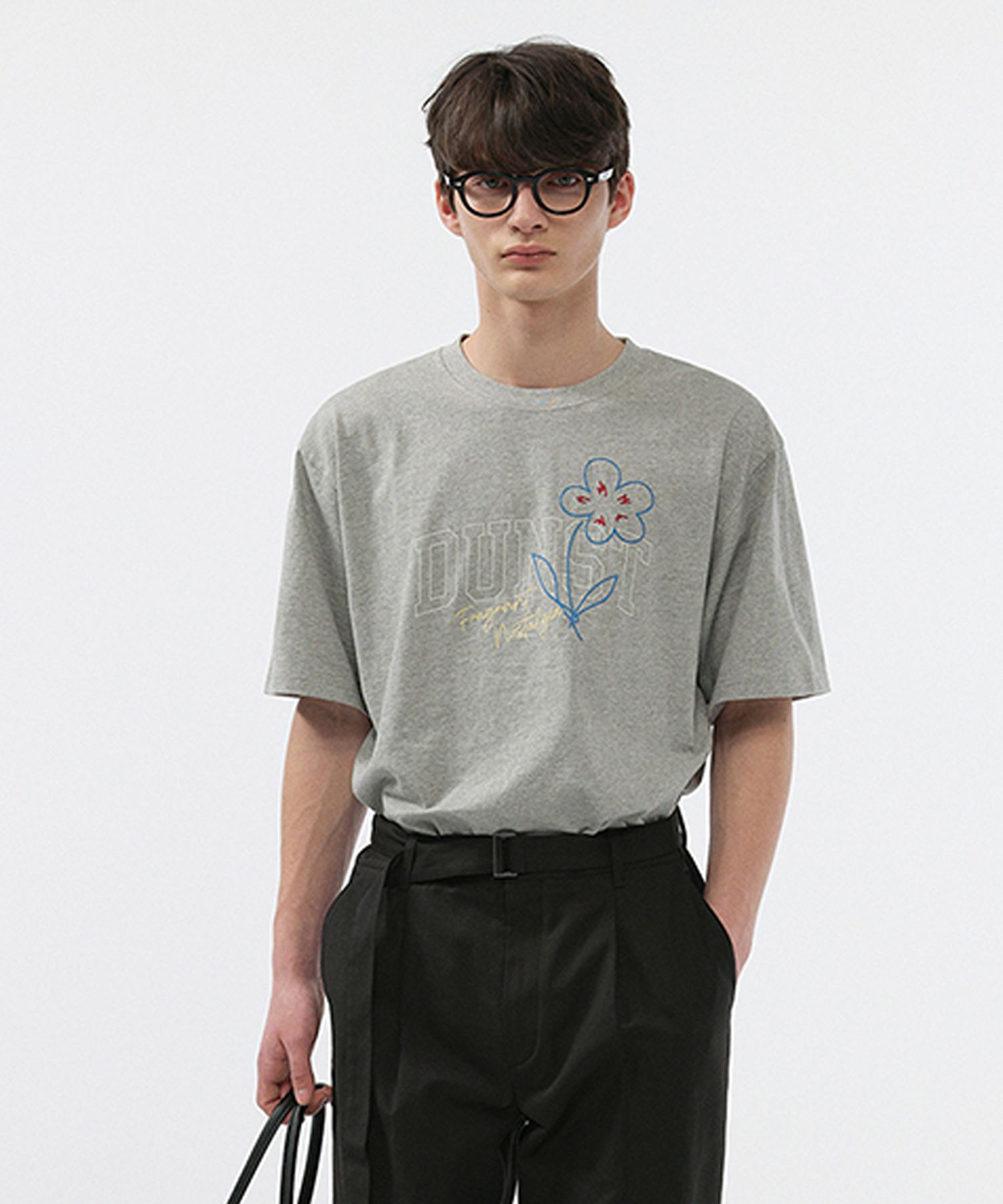 MUSINSA | DUNST DRAWING BLOOM T-SHIRT