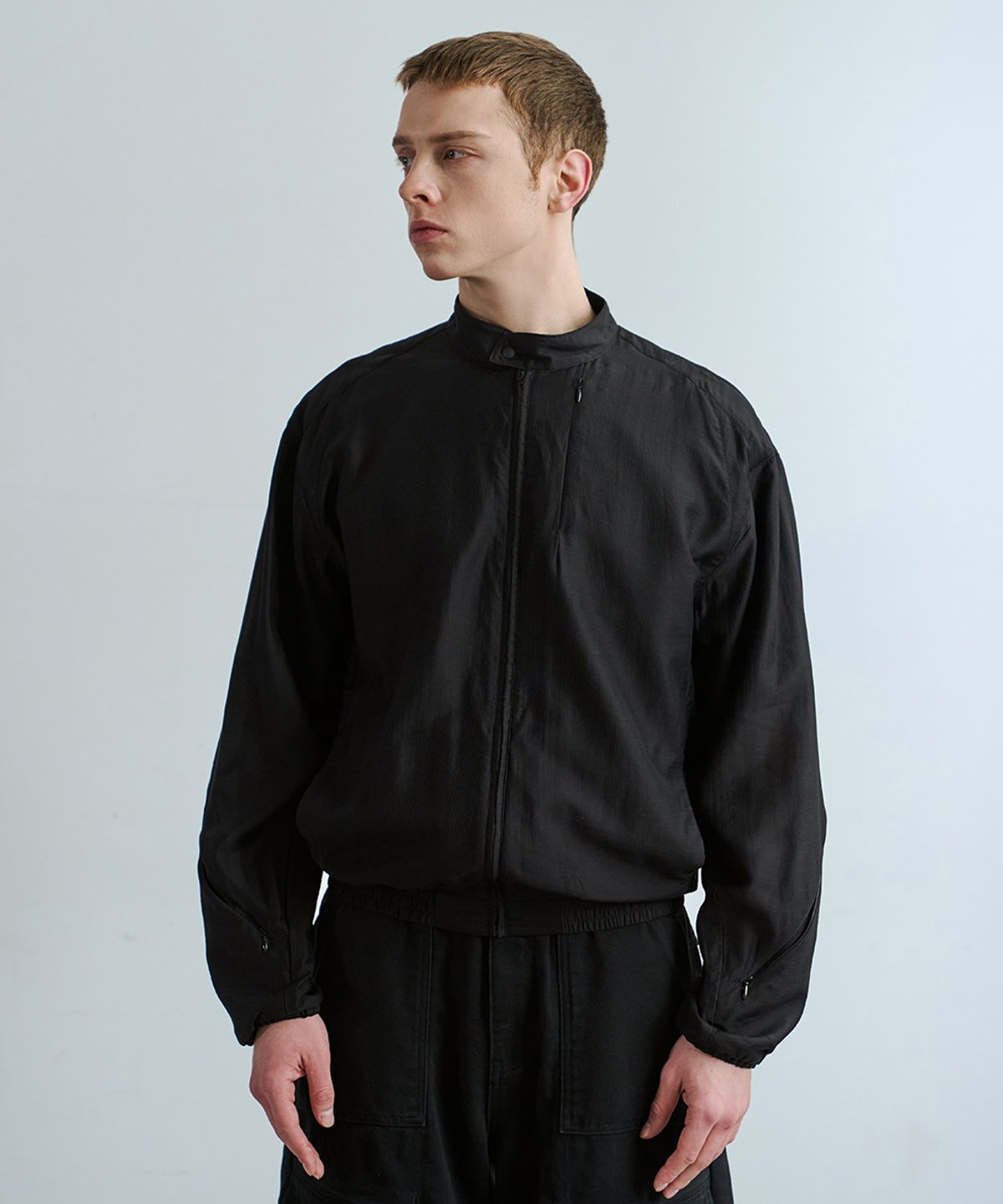 이예(YIYAE) Aether Plissé Sheer Jacket Black