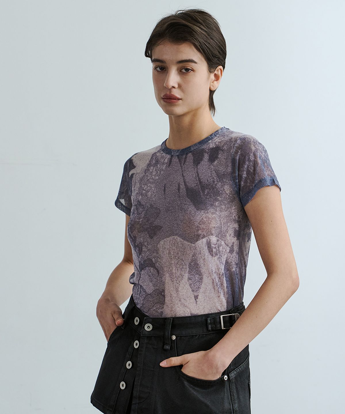 이예(YIYAE) Sheer Ethereal Mesh Short Sleeve Grey