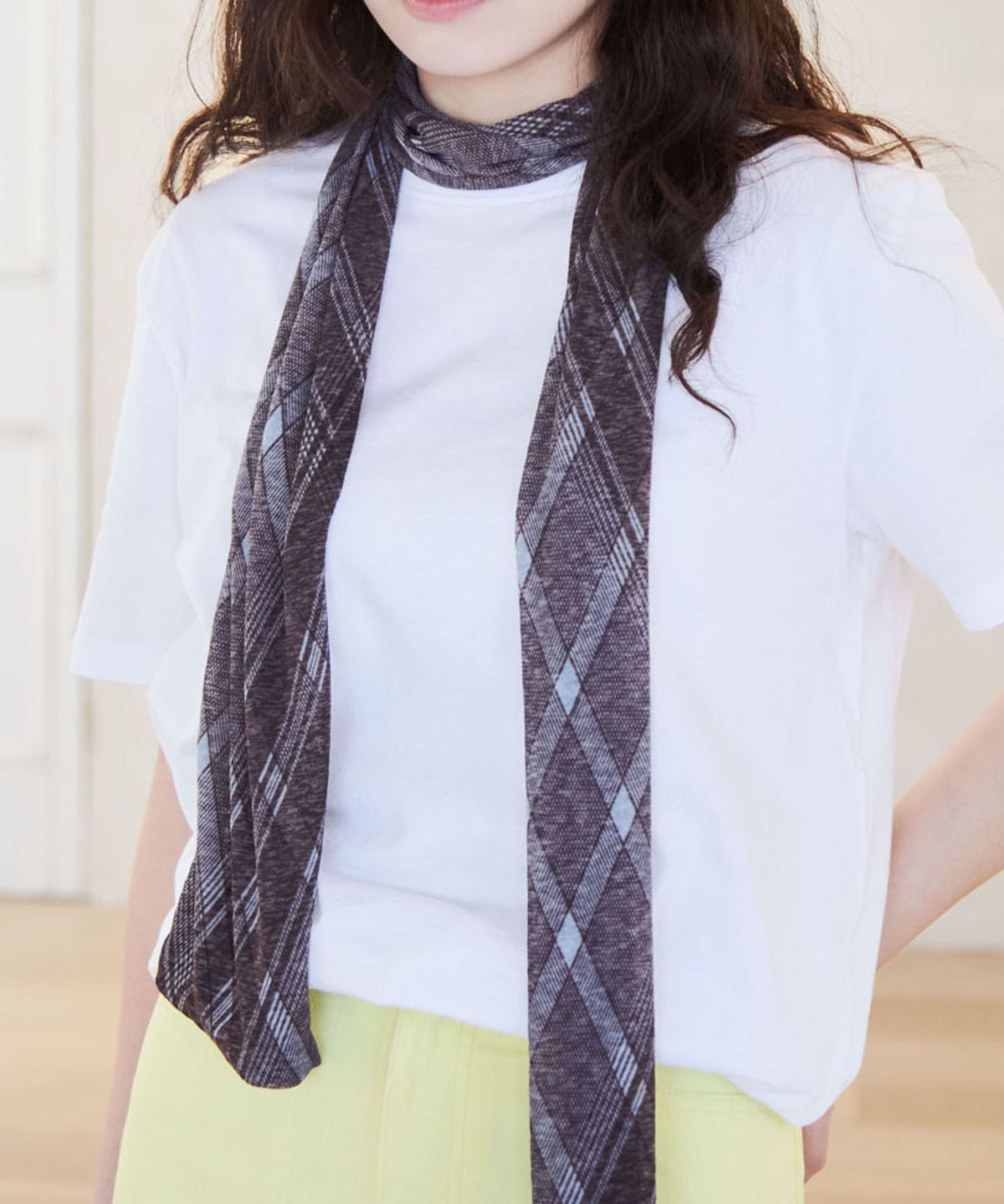 키마우라(KIMAURA) Diagonal Check Scarf (Burgundy / Green Grey)