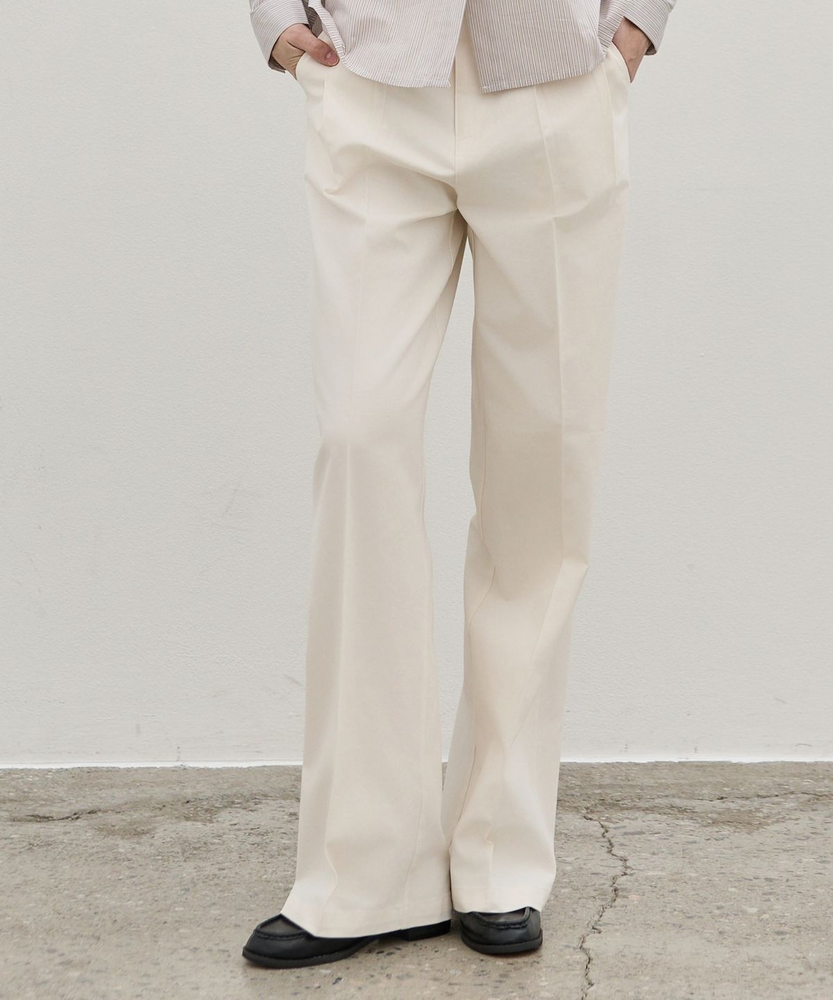 엘리오티(ELLIOTI) 2-Tuck Regular Chino Pants_3Color