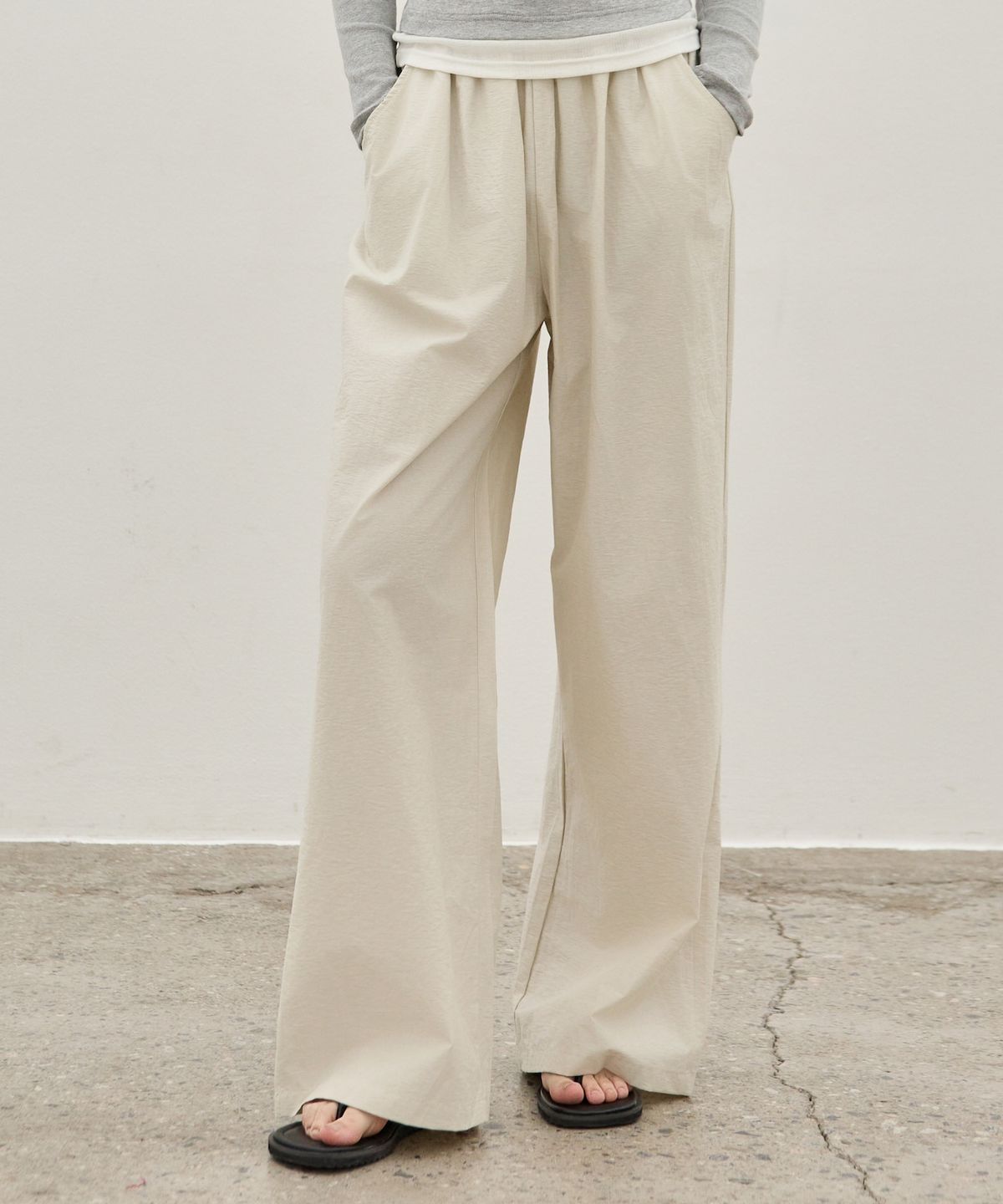 엘리오티(ELLIOTI) Nylon Wide Banding Pants_3Color