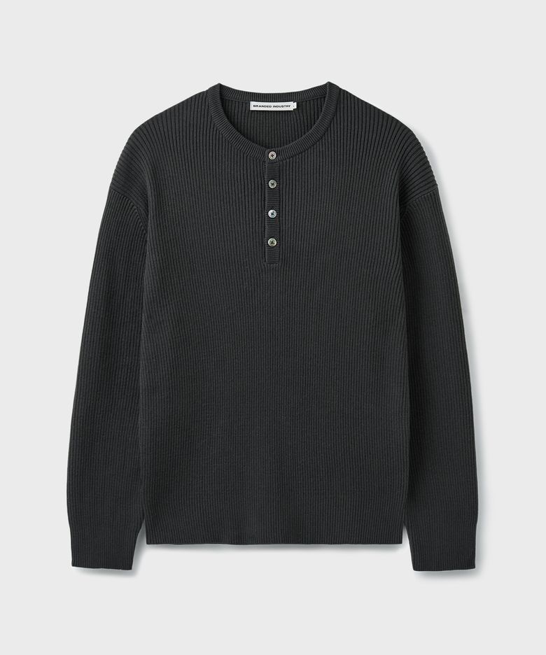 HARD TWIST RIBBED HENLEY NECK KNIT [GRAPHITE]