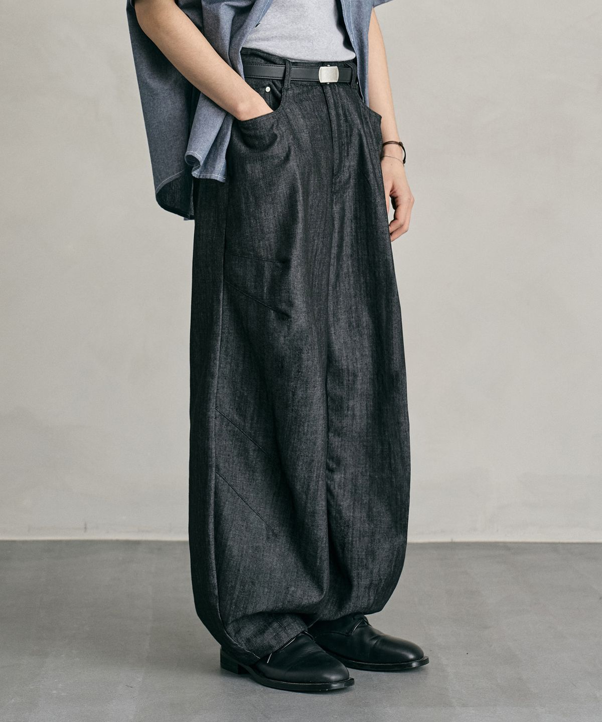 데케트(DECET) [린넨라이크]Linen Like Balloon Wide Jeans DCPT060CPBlack