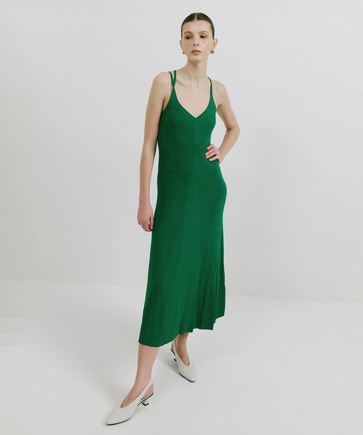 바니스뉴욕(BARNEYS NEWYORK) 이태리 램스킨 슬링백 아이보리
