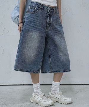 AMG Denim Shorts LIGHT BLUE