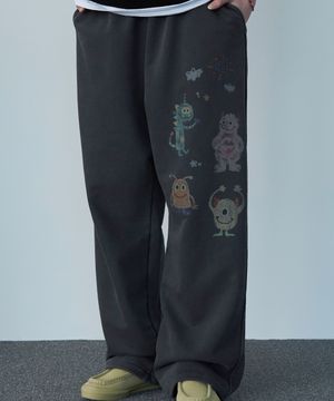 Big happy day 피그먼트 스웨트팬츠 스모크블랙