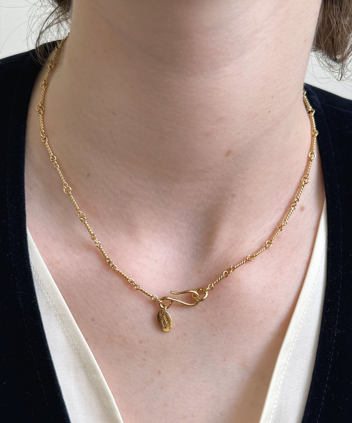 마르타(MARTA) 925 silver. Half and half necklace