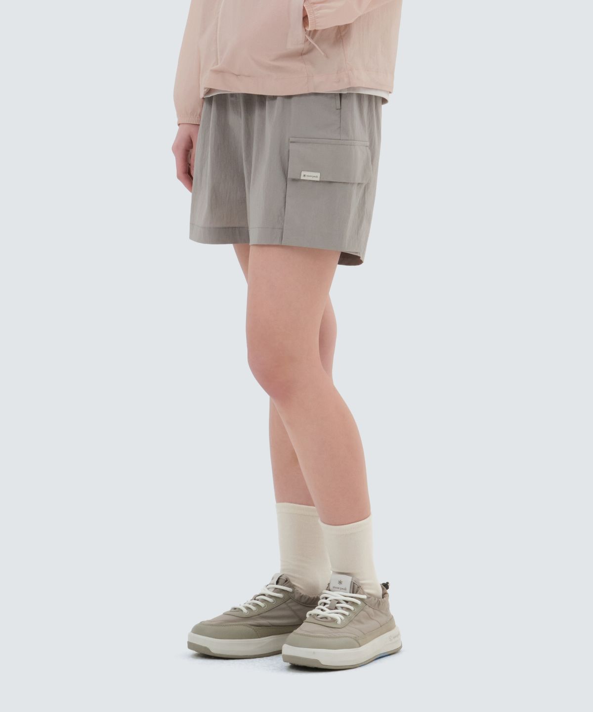 스노우피크 어패럴(SNOWPEAK APPAREL) 루트 여성 카고 반바지 (S25MWRHP61) Fog Gray