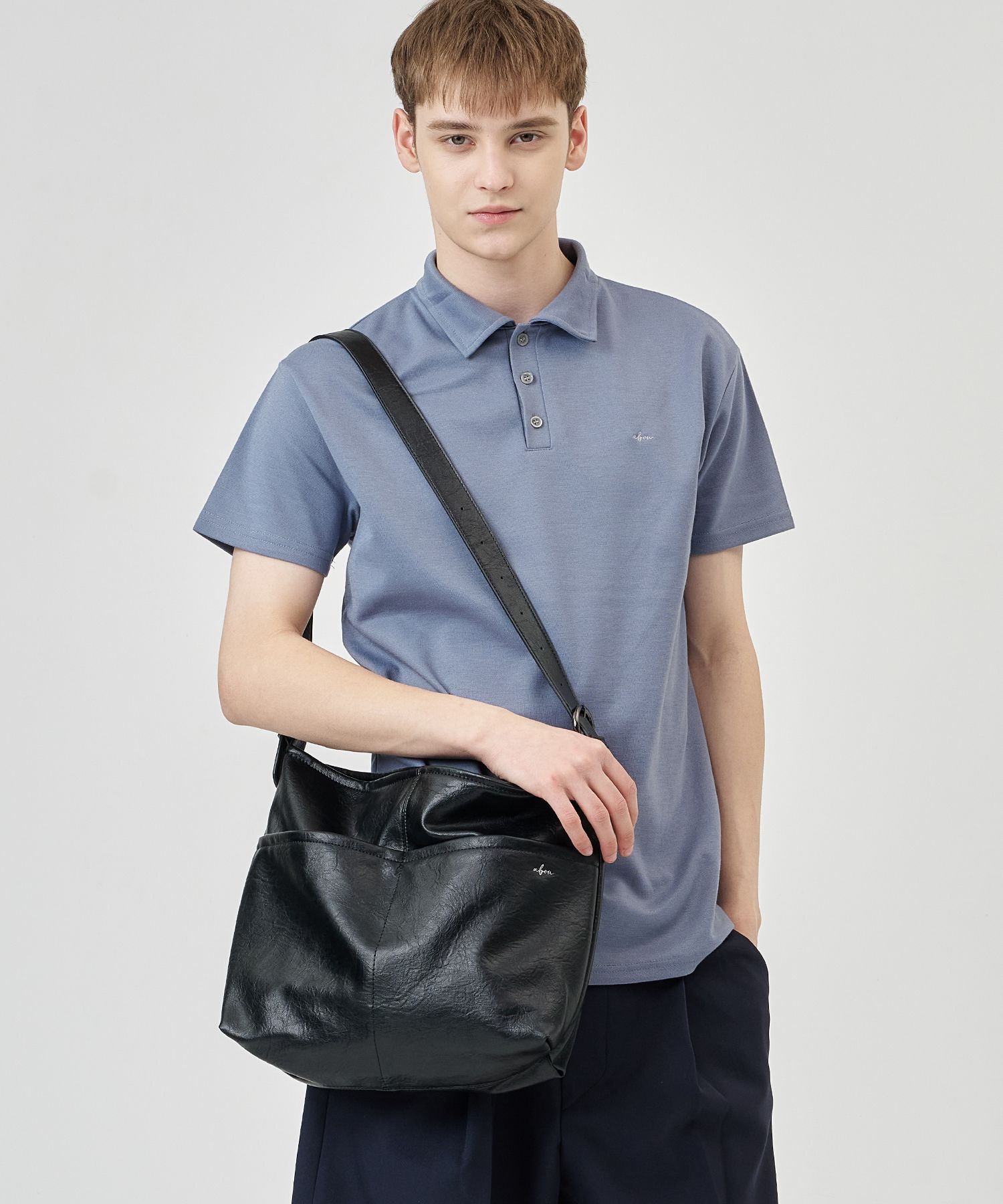 Shop Messenger & Crossbody Bags at MUSINSA