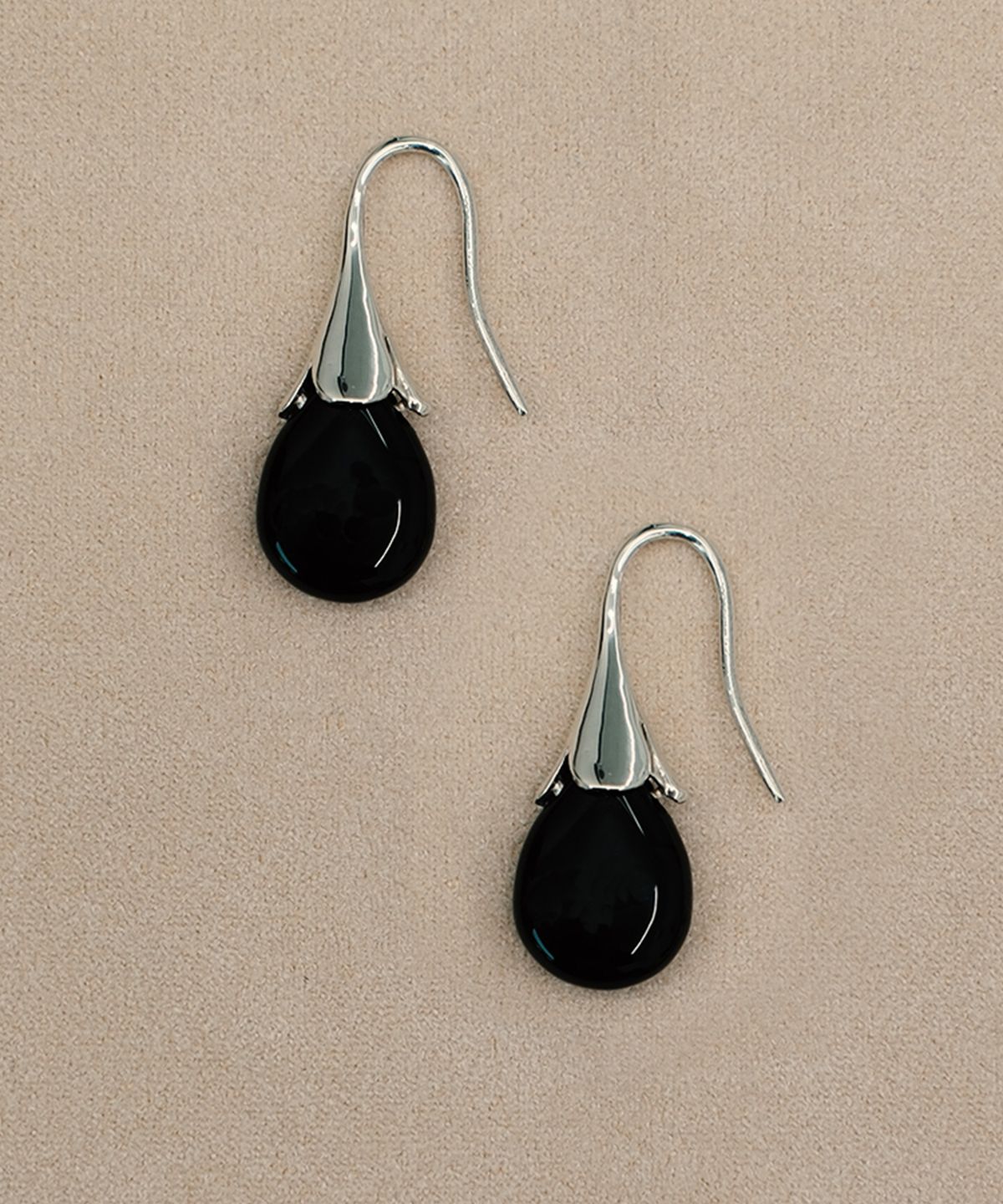 마르타(MARTA) 925 silver. Pebble earring_Blackbean