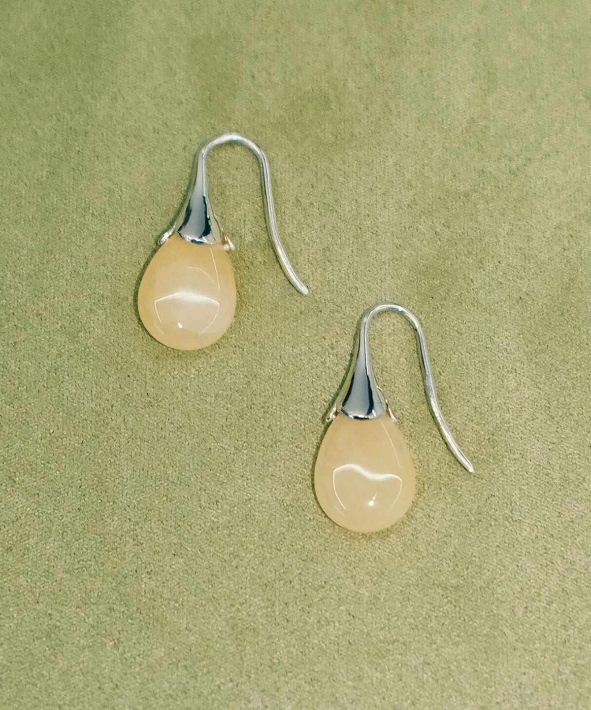 마르타(MARTA) 925 silver. Pebble earring_Lemon