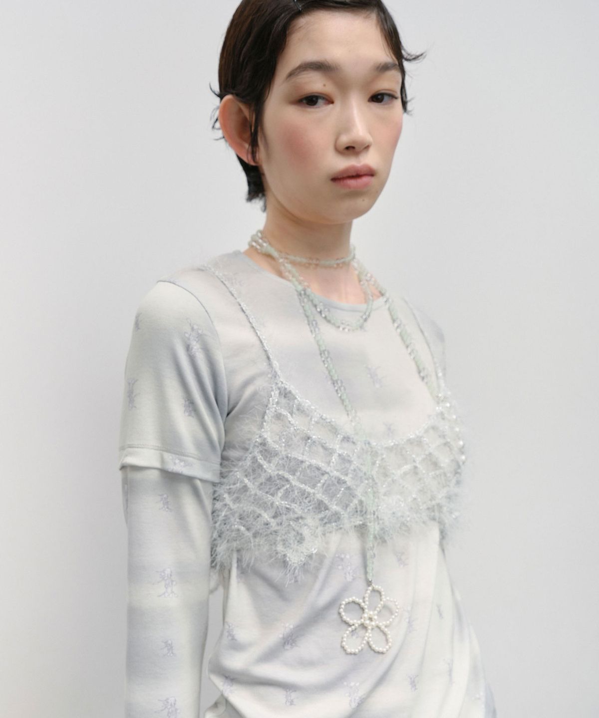 타입서비스(TYPESERVICE) Glittered Knitted Sleeveless Top [Gray]