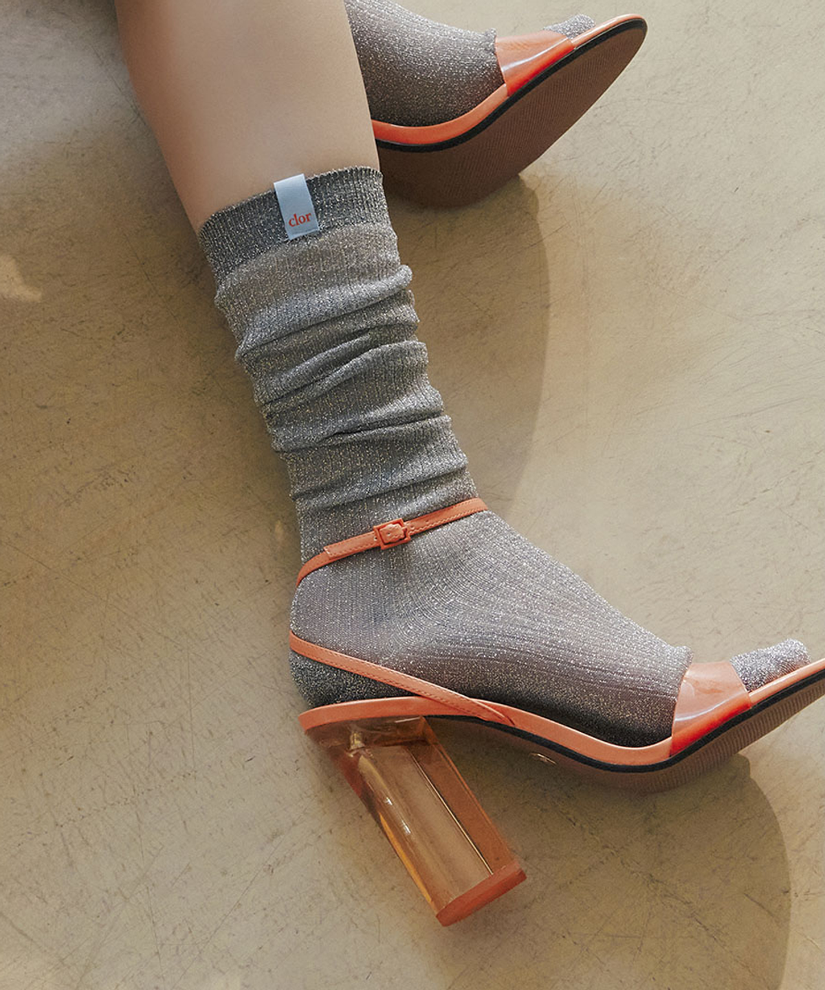 클로르(CLOR) GLITTER LONG SOCKS - 2 colors