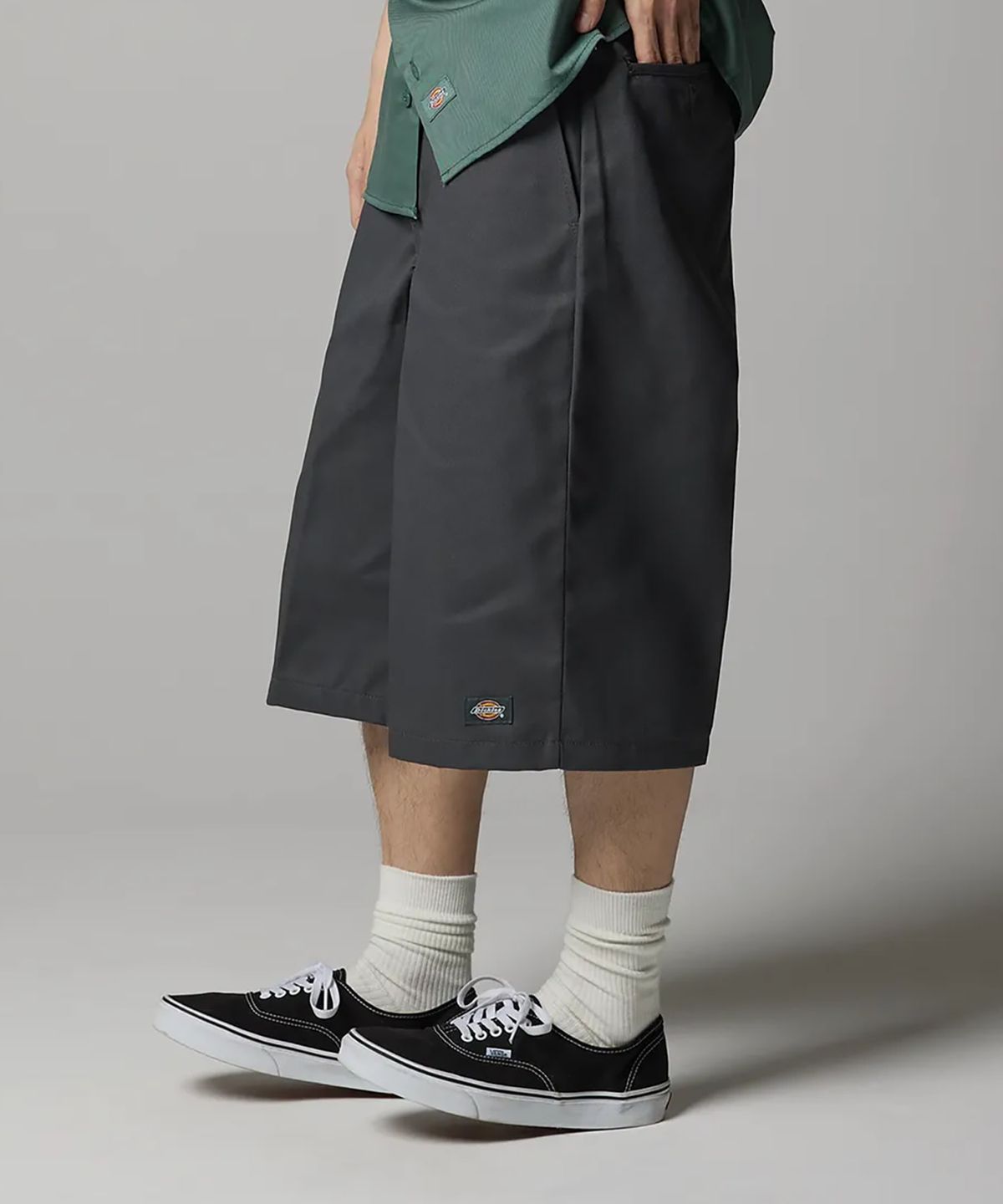 디키즈(DICKIES) 41283 루즈핏 워크쇼츠 Charcoal Gray
