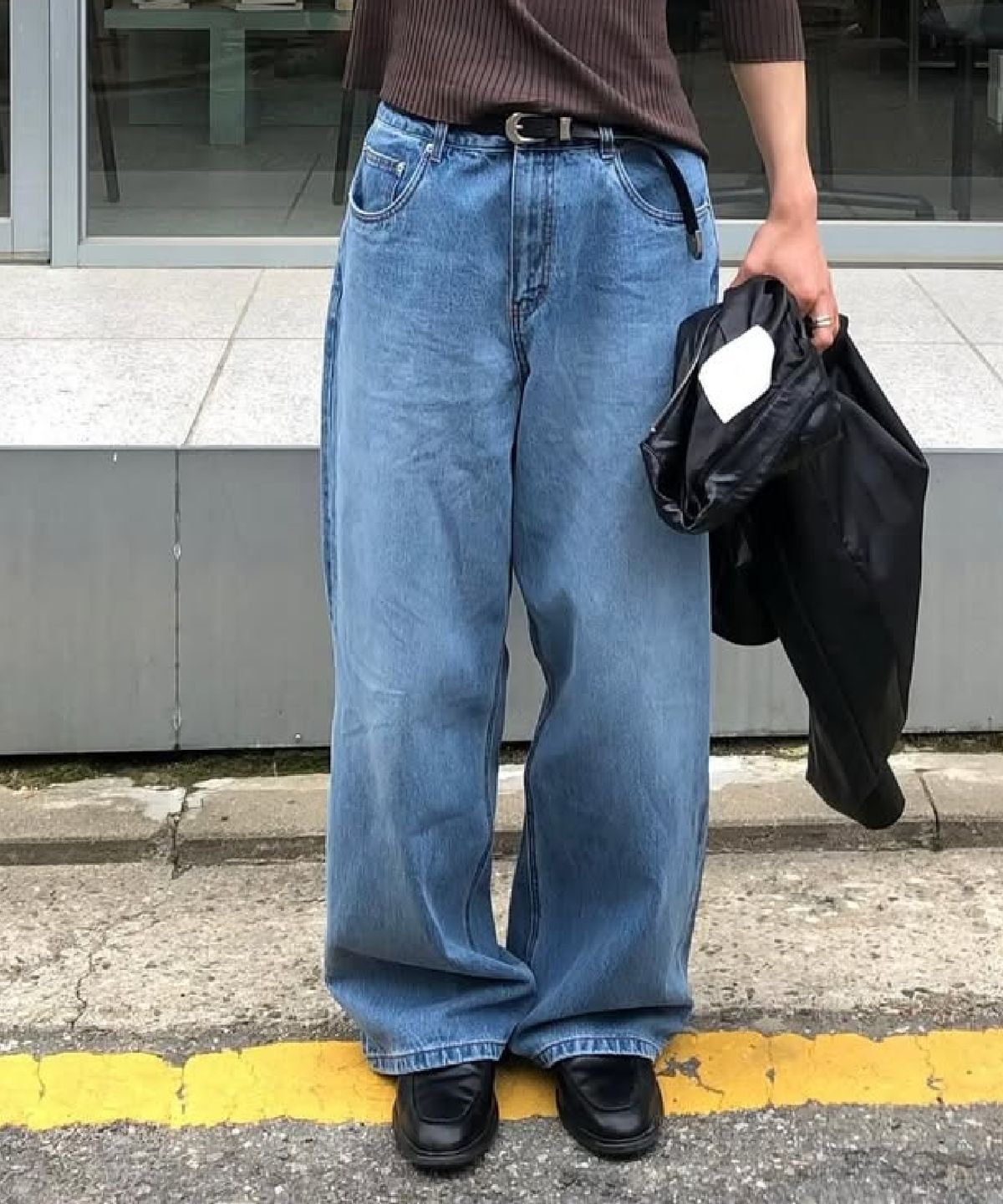 이알에이(ERA) MEN ERA WIDE FIT DENIM PANTS - LIGHT BLUE