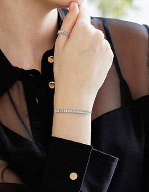 빅토리아 큐빅 슬라이더 팔찌