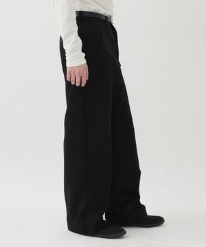 SIDE-TUCK COTTON TROUSERS - BLACK