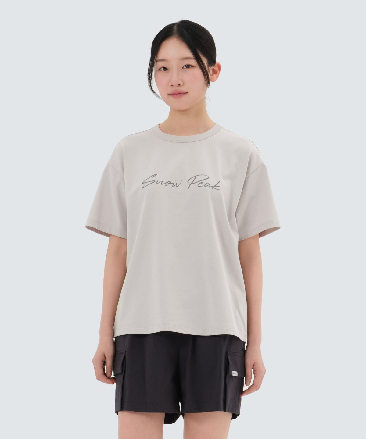 스노우피크 어패럴(SNOWPEAK APPAREL) 에어로쿨 여성 레터링 반팔 티셔츠 (S25MWFTS73) Sand Beige