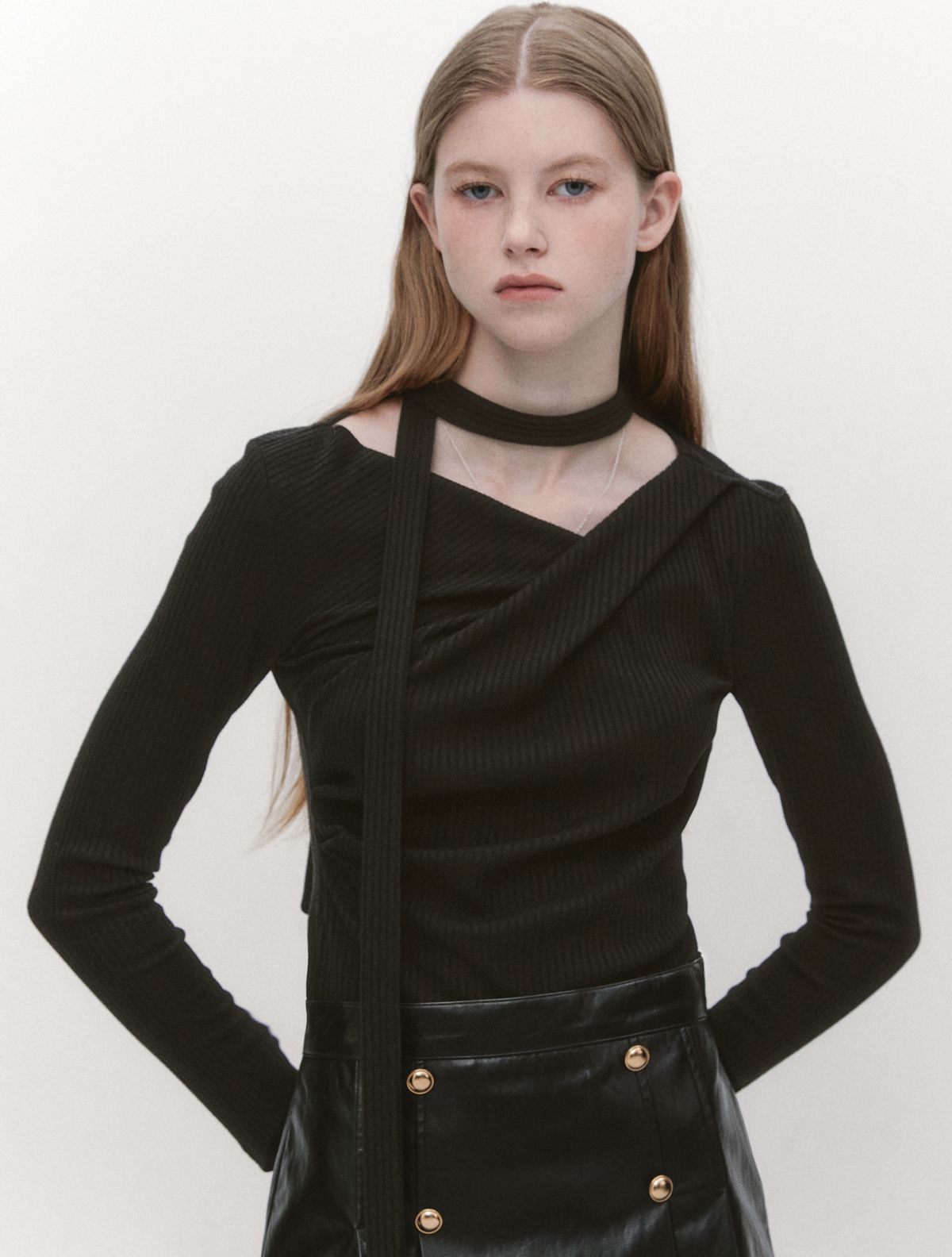 그레이데시온(GRAYDATION) Unbalance Draped Wrap T-blouse BLACK