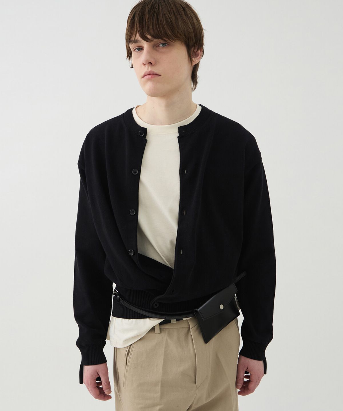 윈더(WINDER) SLEEVE-CUT FINE COTTON CARDIGAN - BLACK