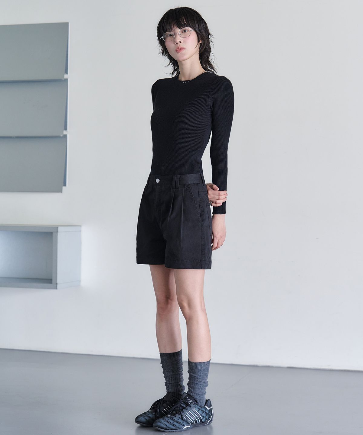 데케트 우먼(DECET WOMEN) 2Pleats Shorts DCWPT016Black