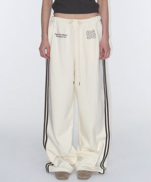 96 Track Line Jogger - Cream