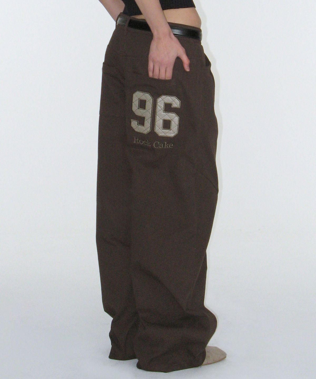 락케이크(ROCKCAKE) 96 Applique Pants - Brown