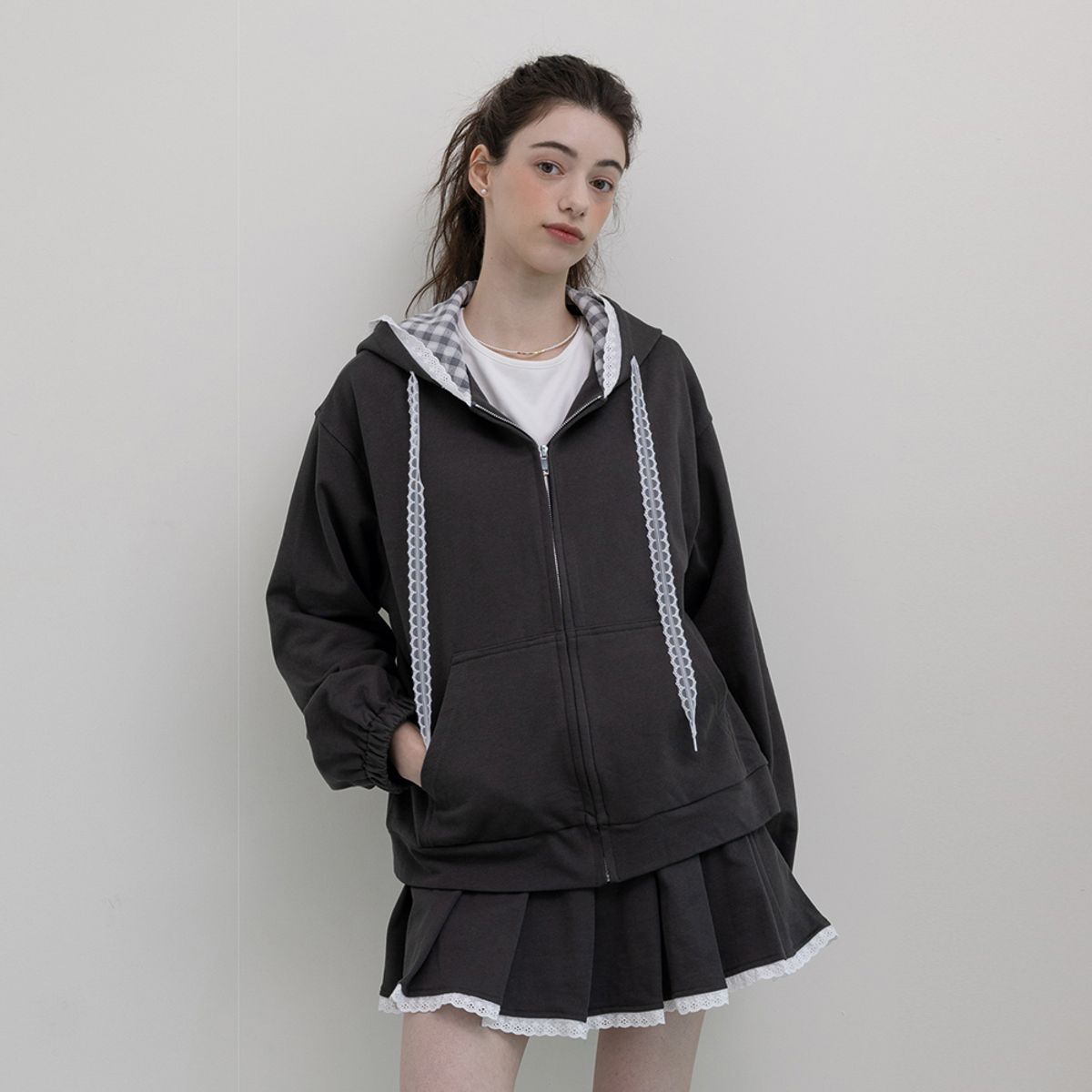 에이앤레이(AEIREI) AR_Hooded sweatshirt and skirt set_2color