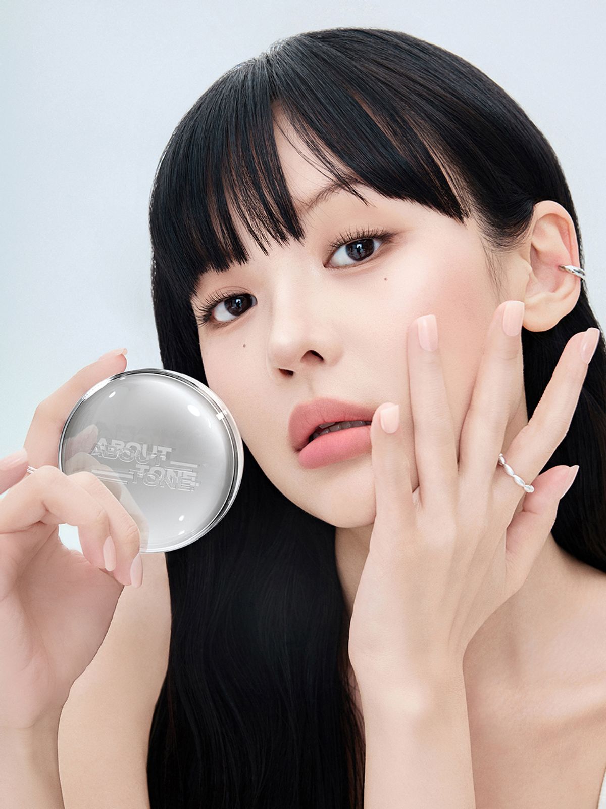 어바웃톤(ABOUT TONE) 스킨 레이어 핏 쿠션(8colors)