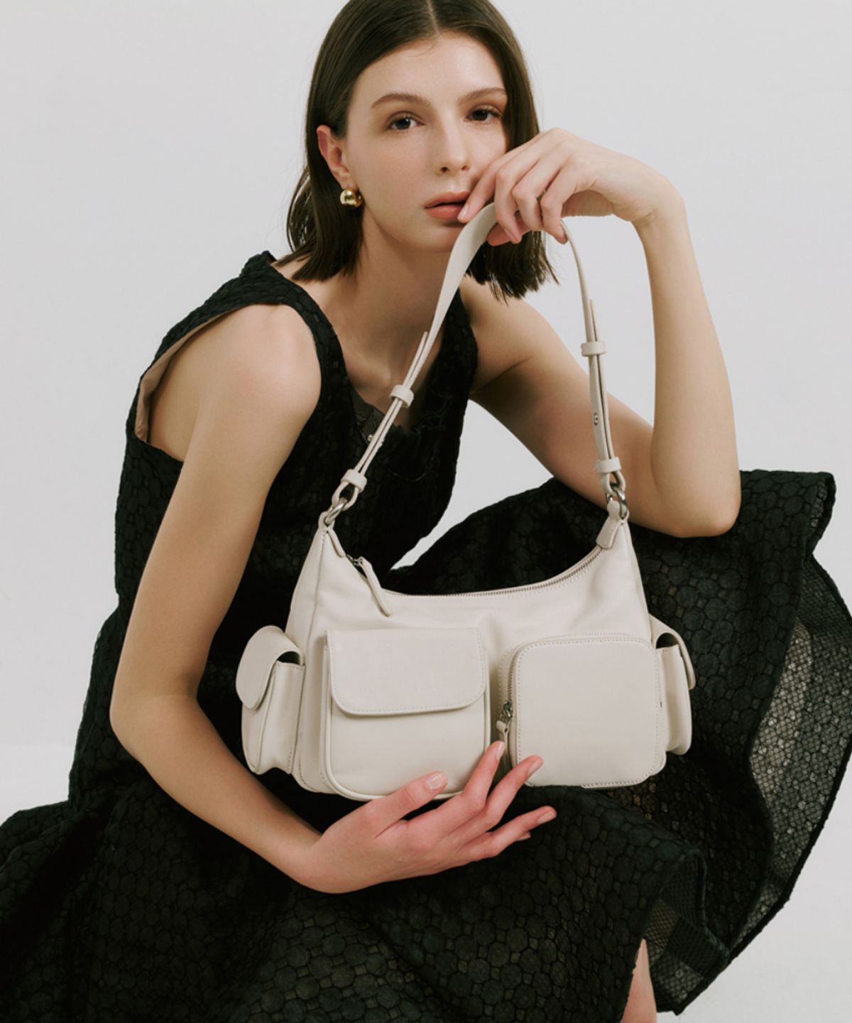 바니스뉴욕(BARNEYS NEWYORK) 이태리 레더 포켓백 아이보리