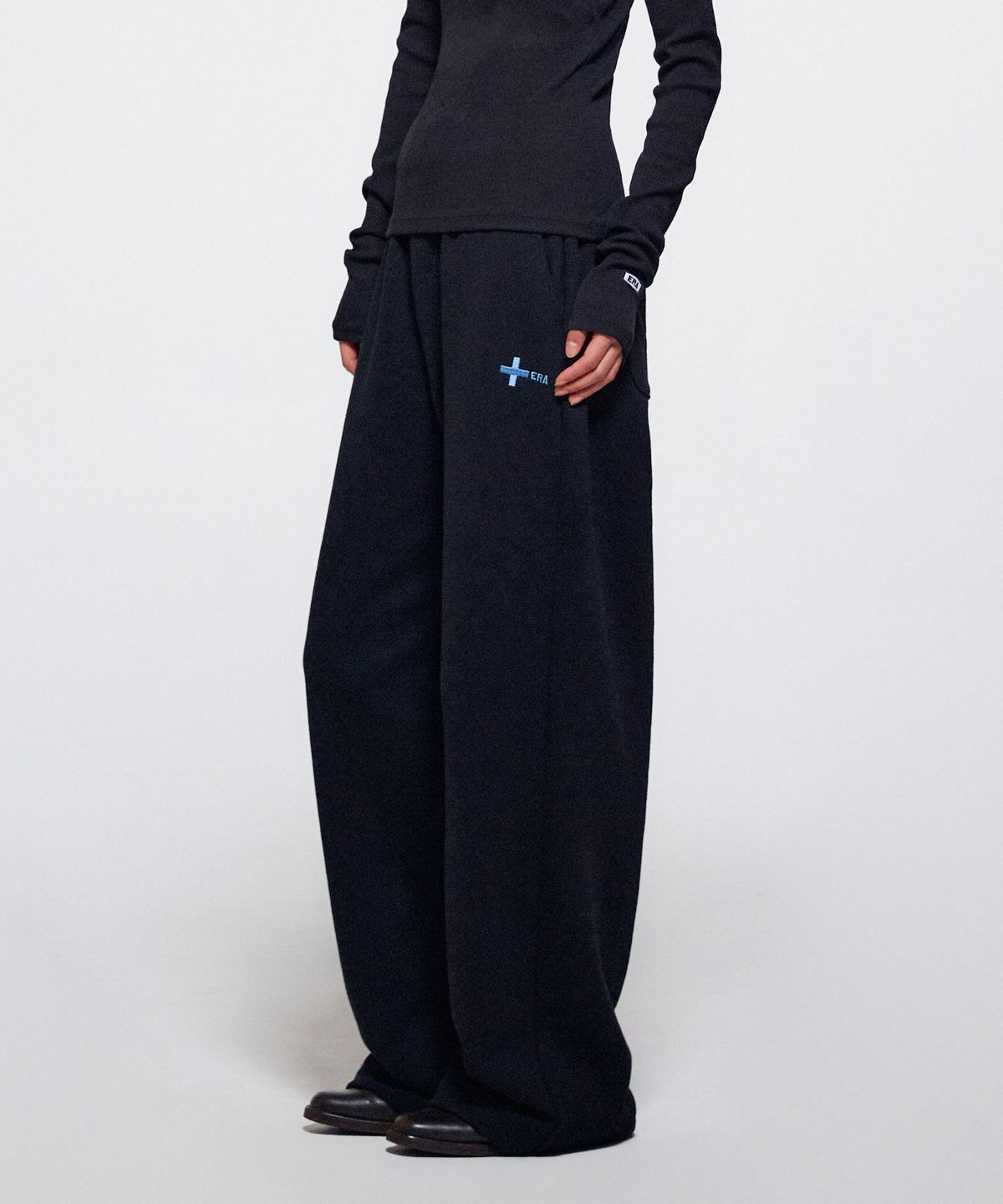 이알에이(ERA) UNISEX ERA HEAVY SWEATPANTS - BLACK