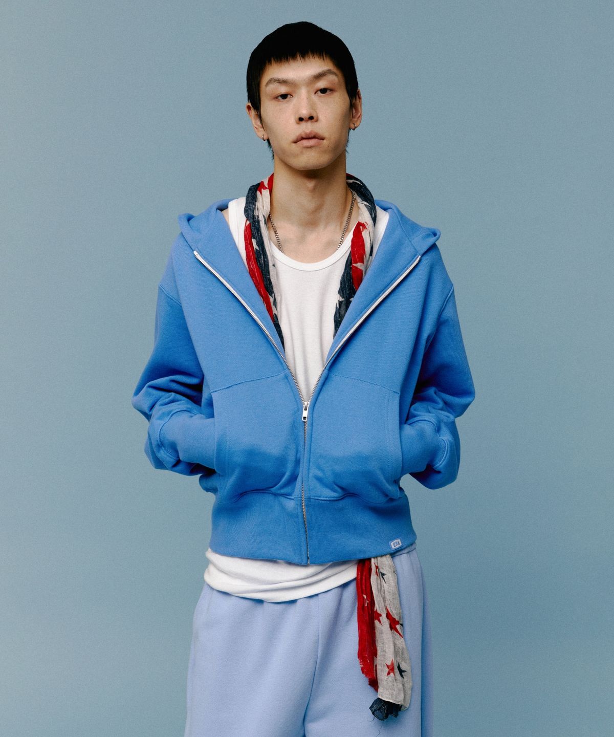 이알에이(ERA) UNISEX ERA HEAVY HOODED ZIP-UP - BLUE