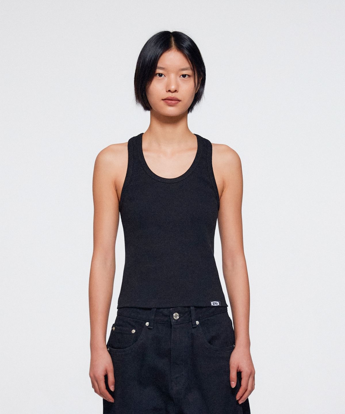 이알에이(ERA) WOMEN ERA HEAVY SLEEVELESS - BLACK