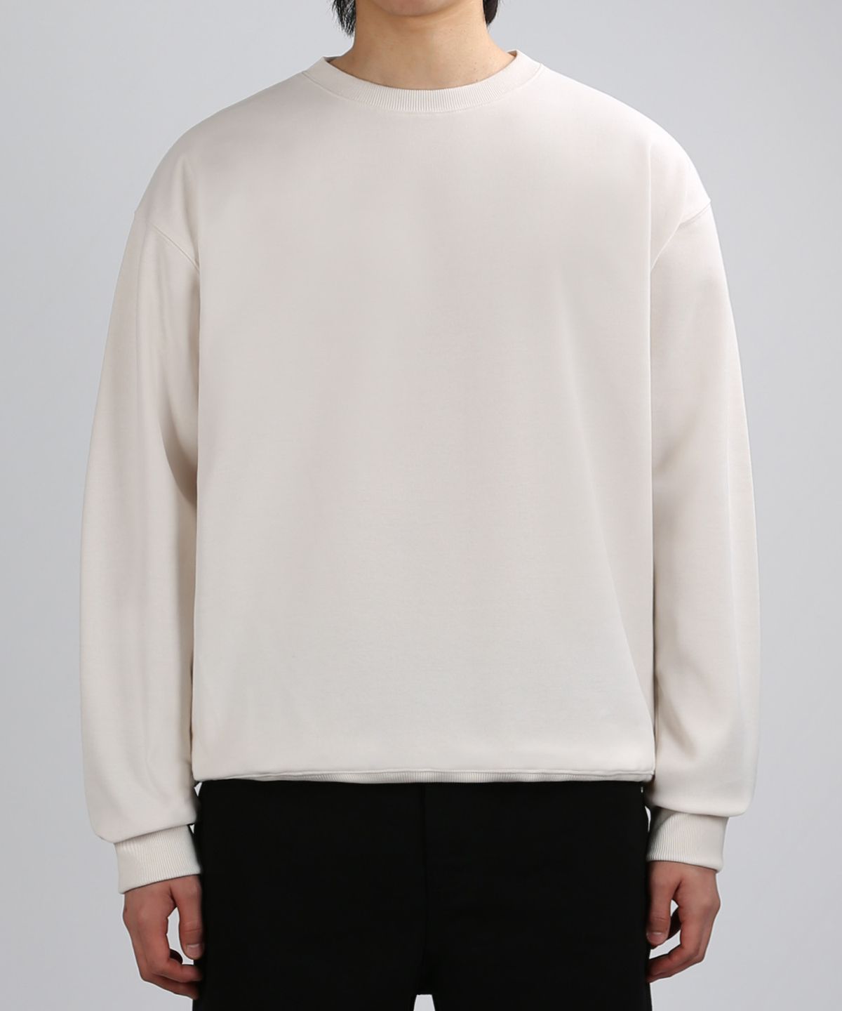 베리베인(VERYVAIN) SLEEK CREWNECK MTM (CREAM)