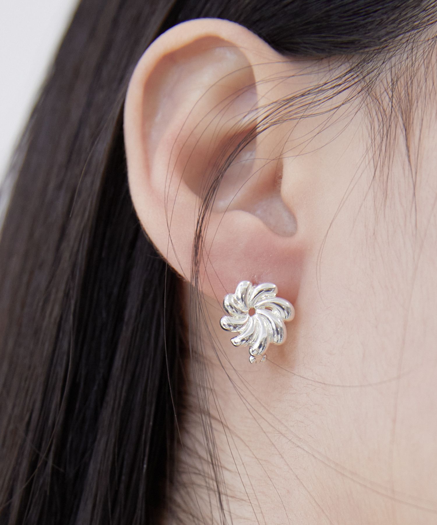 Byweekend☆Flora earring ピアス MUSINSA | BYWEEKEND Flora earring