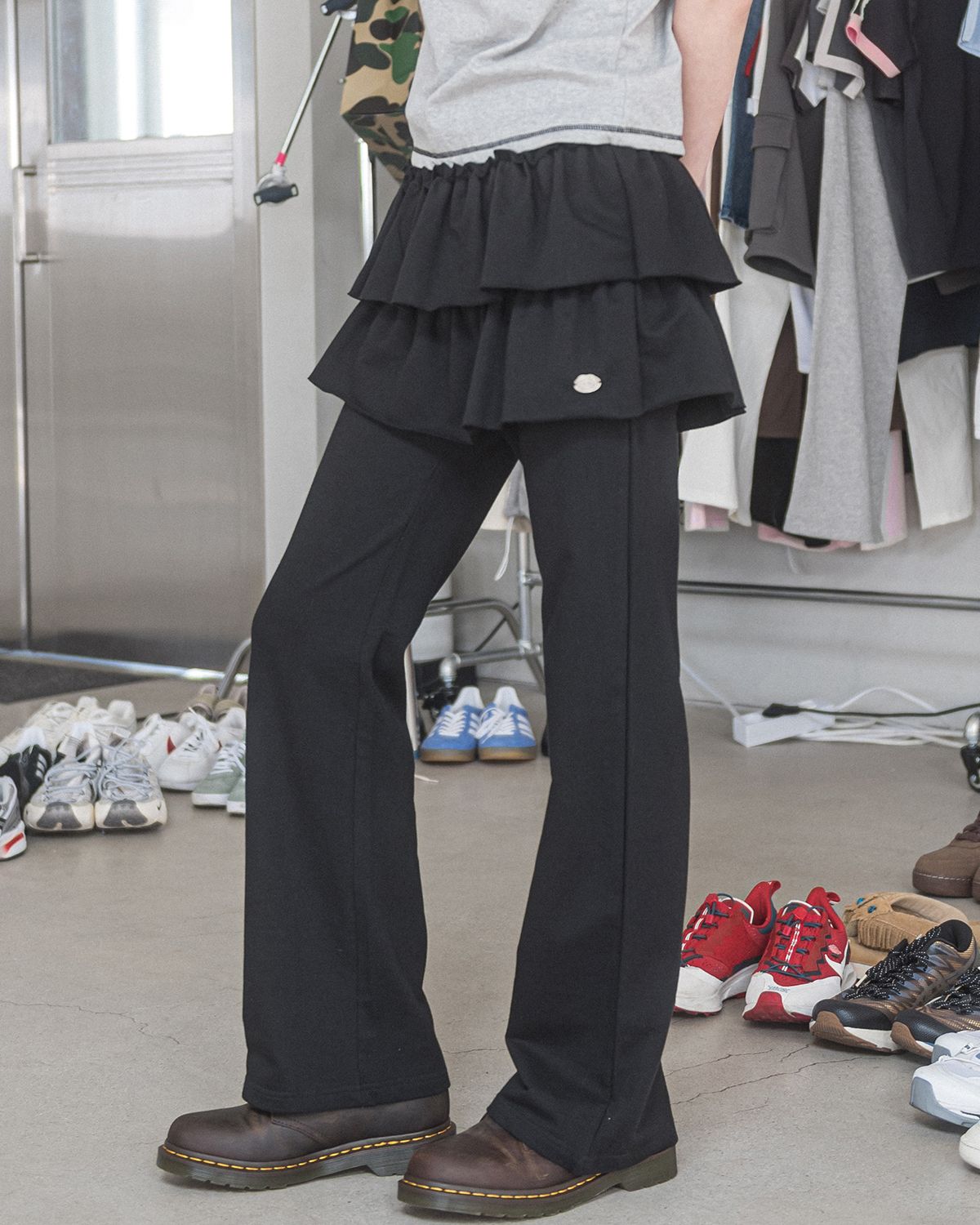 해비즘(HAVISM) LAYERED SWEAT SKIRT PANTS(BLACK)