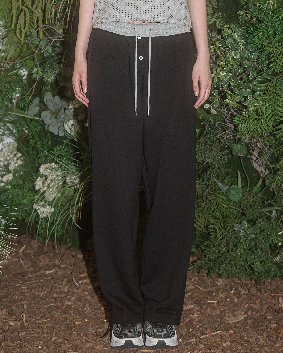 해비즘(HAVISM) WAIST CONTRAST 2-WAY SWEATPANTS(BLACK)
