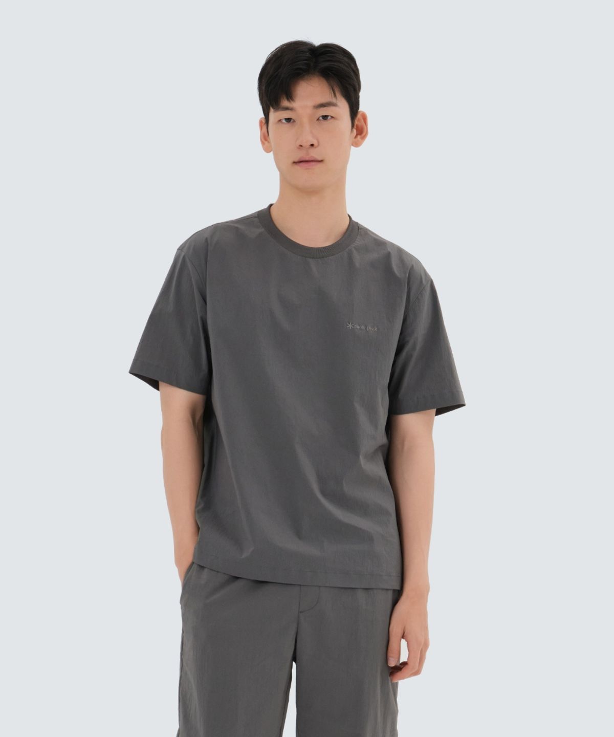 스노우피크 어패럴(SNOWPEAK APPAREL) 루트 베이직 반팔 티셔츠 (S25MURTS80) Dark Gray