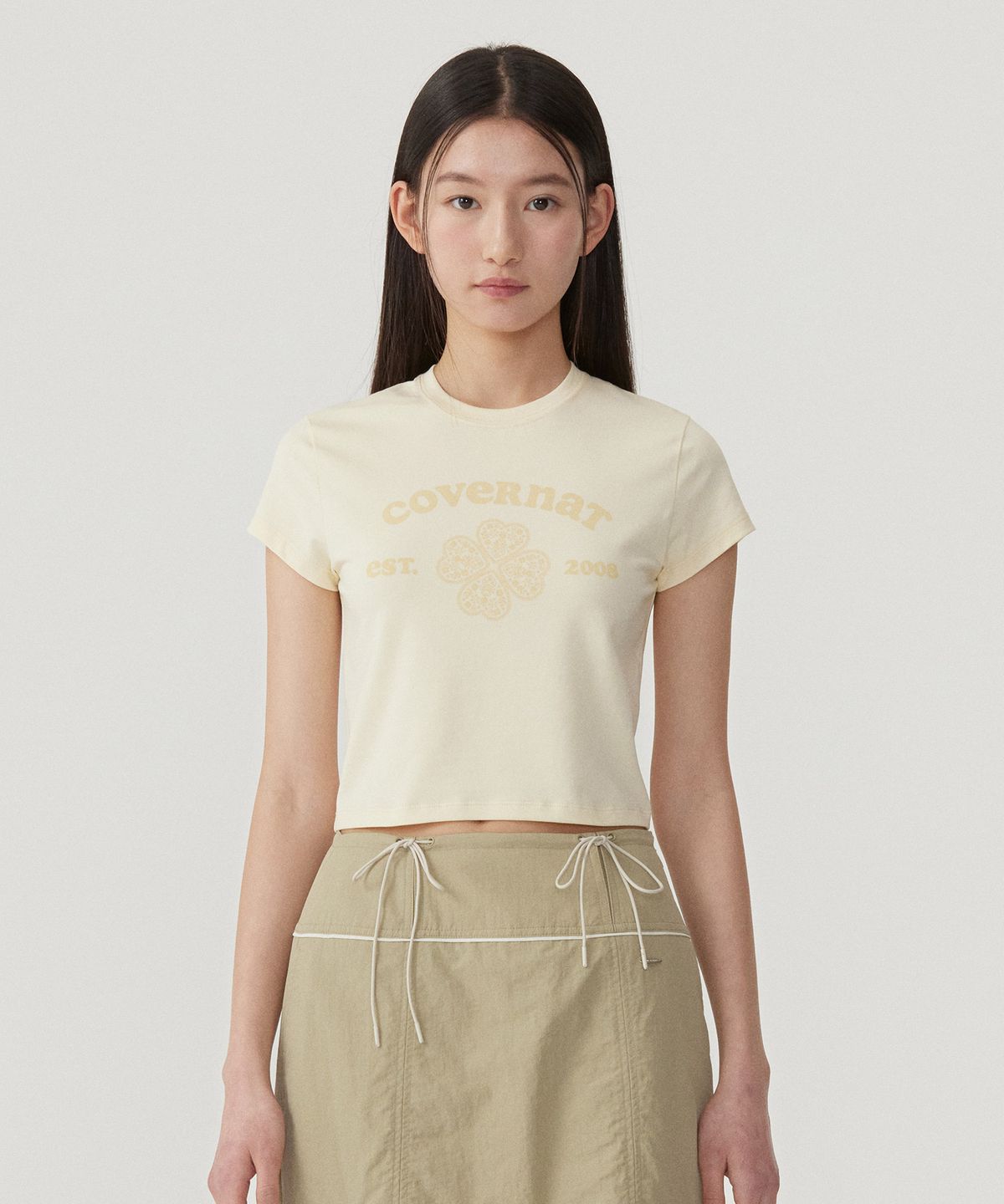 커버낫 우먼(COVERNAT WOMAN) 우먼 베이비핏 아치 클로버하트 티셔츠 Butter
