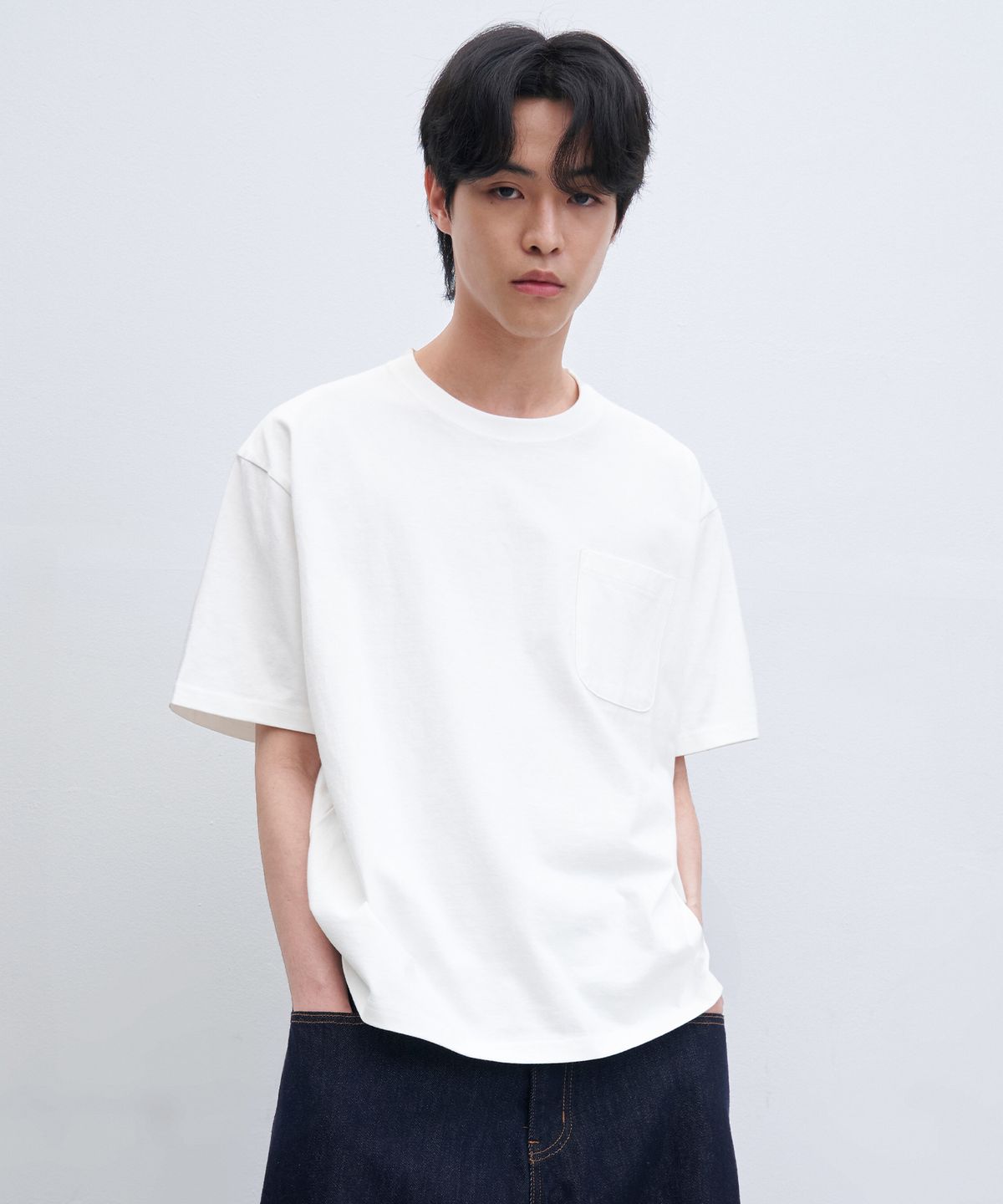어반스터프(URBANSTOFF) 크롭 박스 티 (오프 화이트)