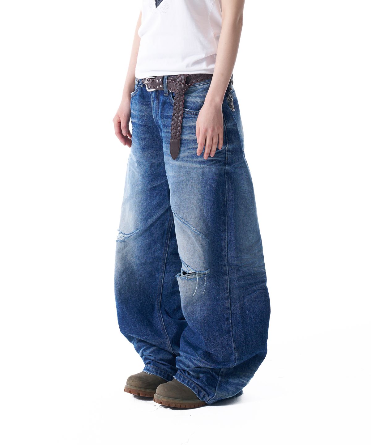 아캄(AAKAM) VTG Embo Washed Denim Pants (Blue)
